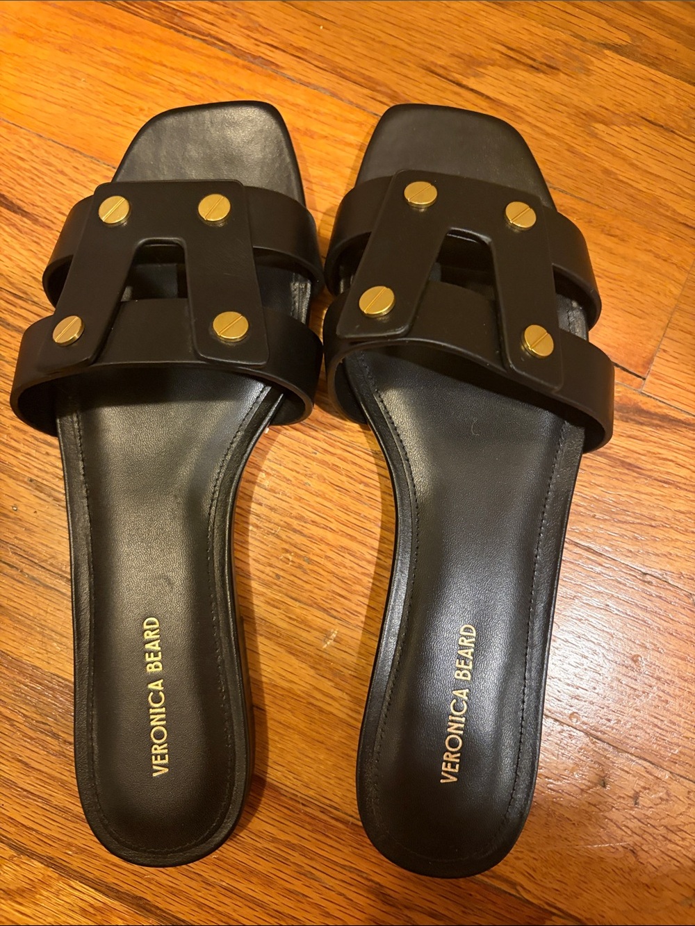 NEW - Veronica Beard Black Leather Via slide with Gold Studs. $300 retail